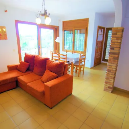 V&V Lloret-Villa Petonet يوريت دي مار
