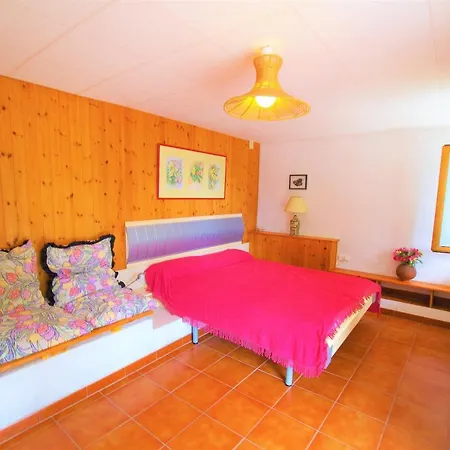 فيلة V&V Lloret-Villa Petonet