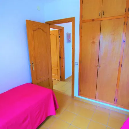V&V Lloret-Villa Petonet فيلة *
